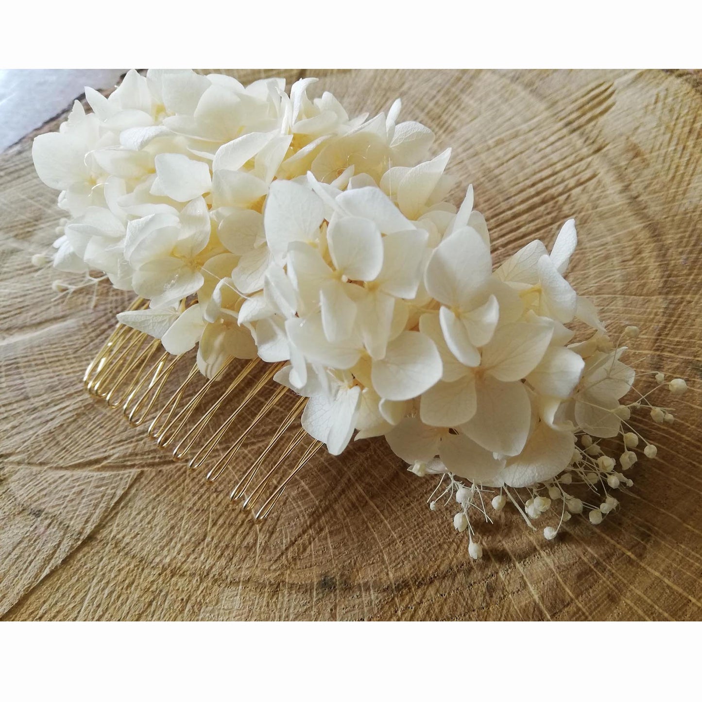 Peigne en fleurs naturelles