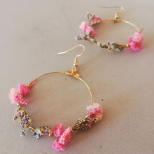Charger l'image dans la galerie, Boucle d'oreilles fleurs stabilisées , Boucles d'oreille Gypsophile stabilisée,