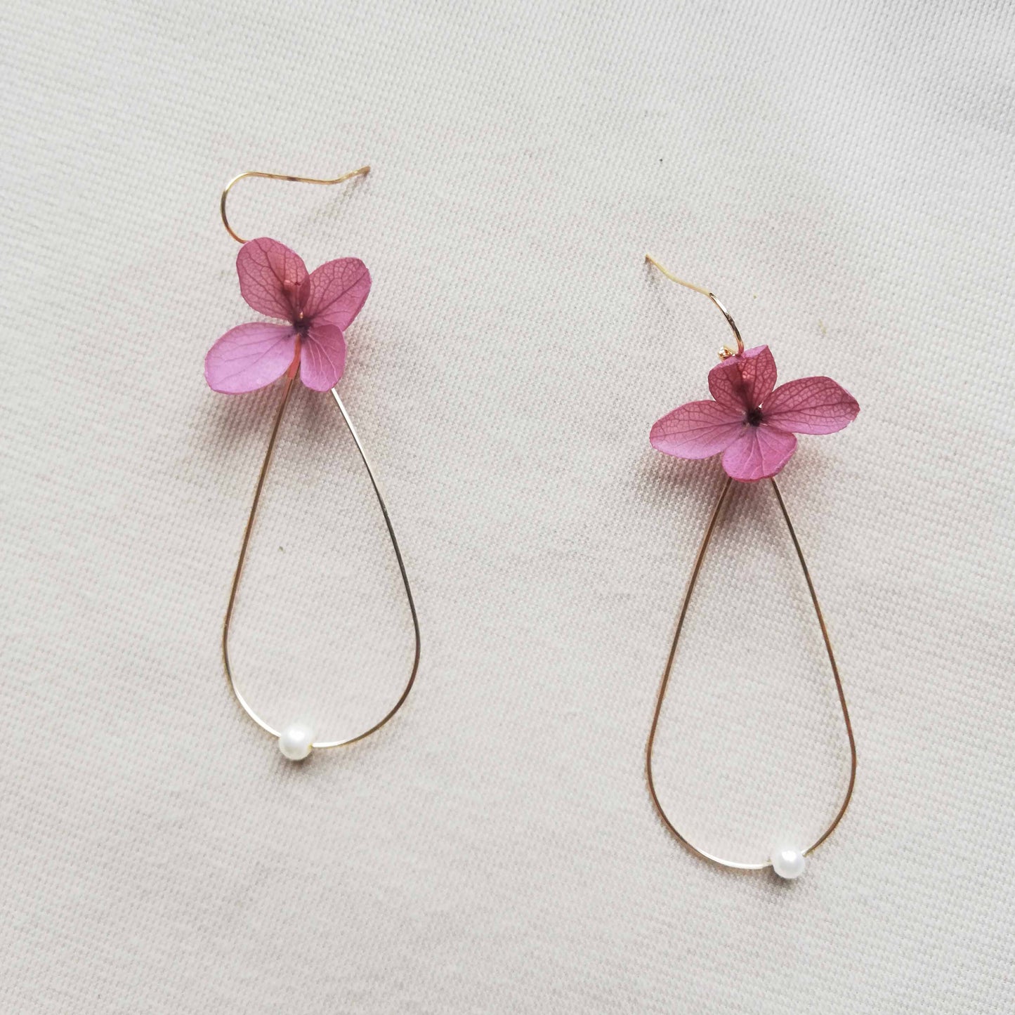 Boucle d'oreilles violet en fleurs séchées