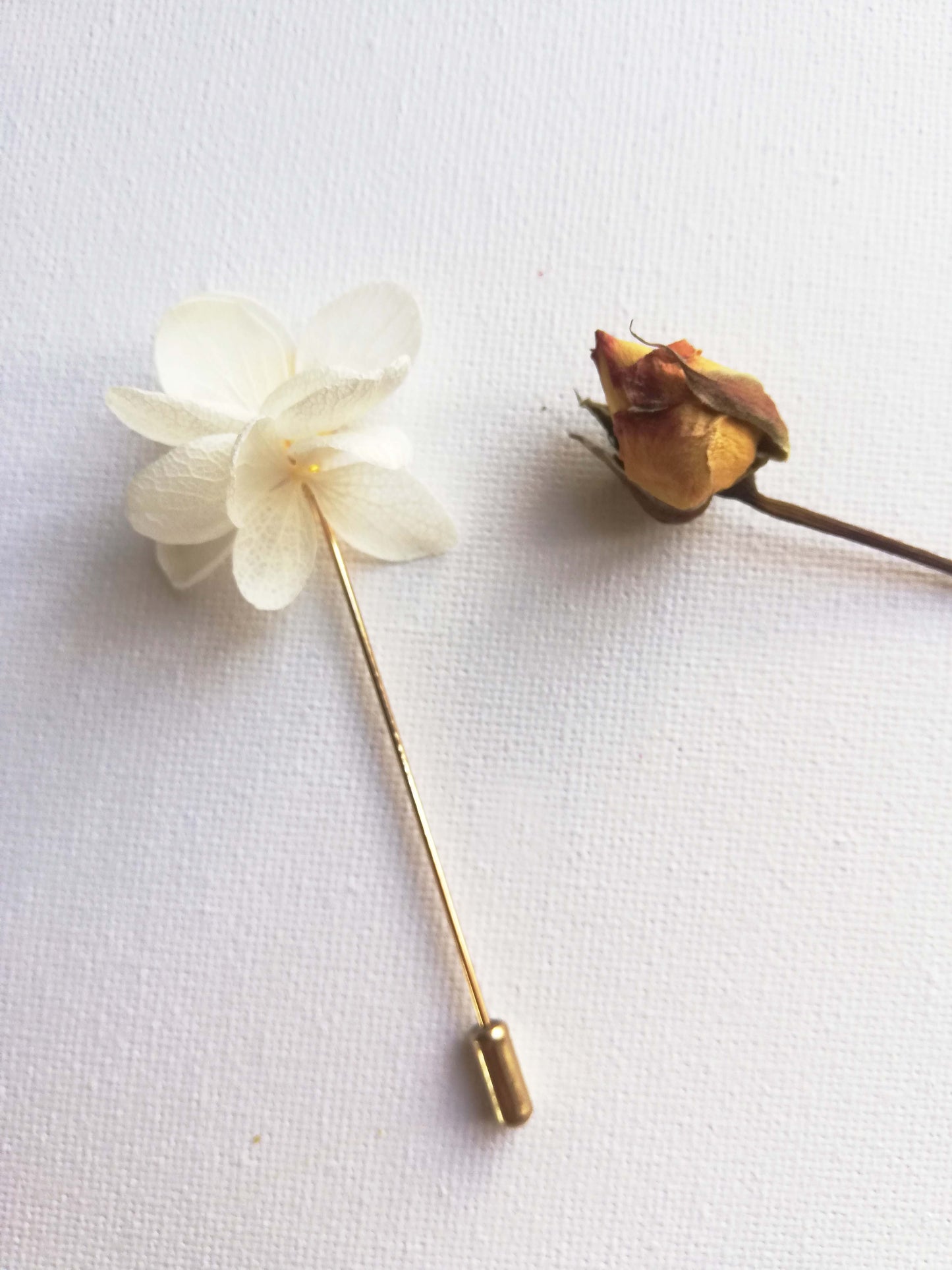 Boutonniere de mariage en fleur stabilisées