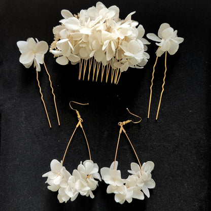 Boucle d'oreilles blanc en fleurs séchées