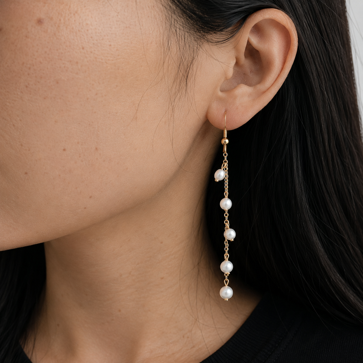 Boucles d'oreilles Apoline en perles d'eau douce sur chaîne plaquée or 14K