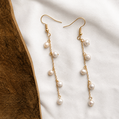 Boucles d'oreilles pendantes Apoline en véritables perles d'eau douce faites main