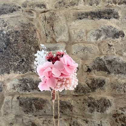 Épingles florales Rosée fabriquées à la main avec de véritables fleurs stabilisées