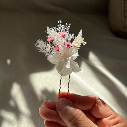 Épingles florales Rosée fabriquées à la main avec de véritables fleurs stabilisées