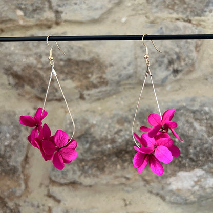 Boucles d'oreilles artisanales en fleurs stabilisées pour mariage
