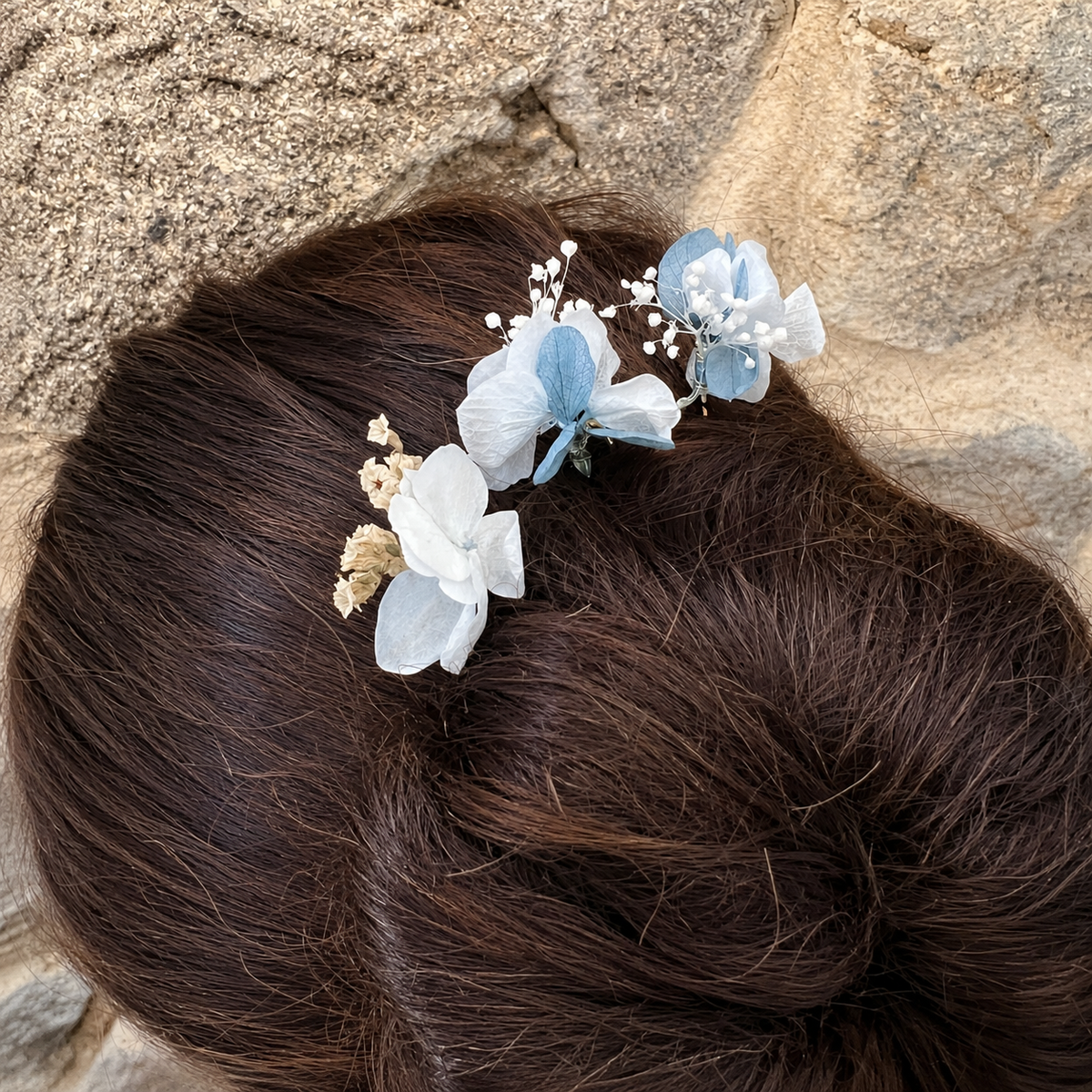 Azurine – Pic à cheveux en fleurs stabilisées