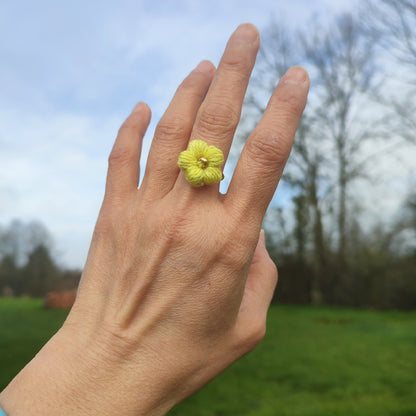 Bague Fleurs au Crochet