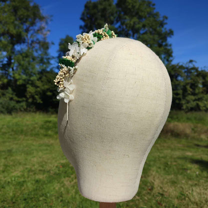Serre-tête floral Quatre Saisons, Été, avec fleurs stabilisées rouge et blanc.