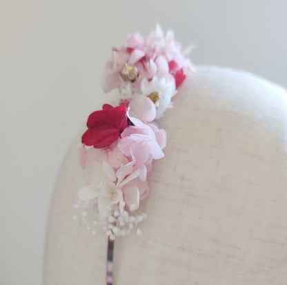 Serre-tête floral Quatre Saisons, Printemps, avec fleurs stabilisées rose et blanc.