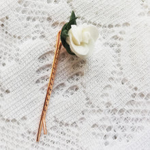 Charger l&#39;image dans la galerie, épingle à cheveux blanc, Épinglette de rose
