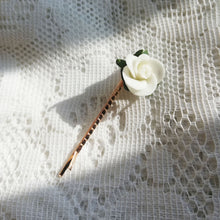 Charger l&#39;image dans la galerie, épingle à cheveux blanc, Épinglette de rose
