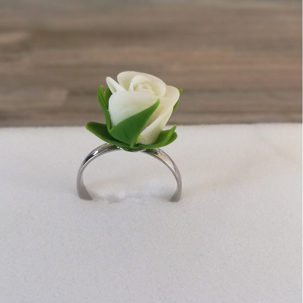Bague rose blanc réglable