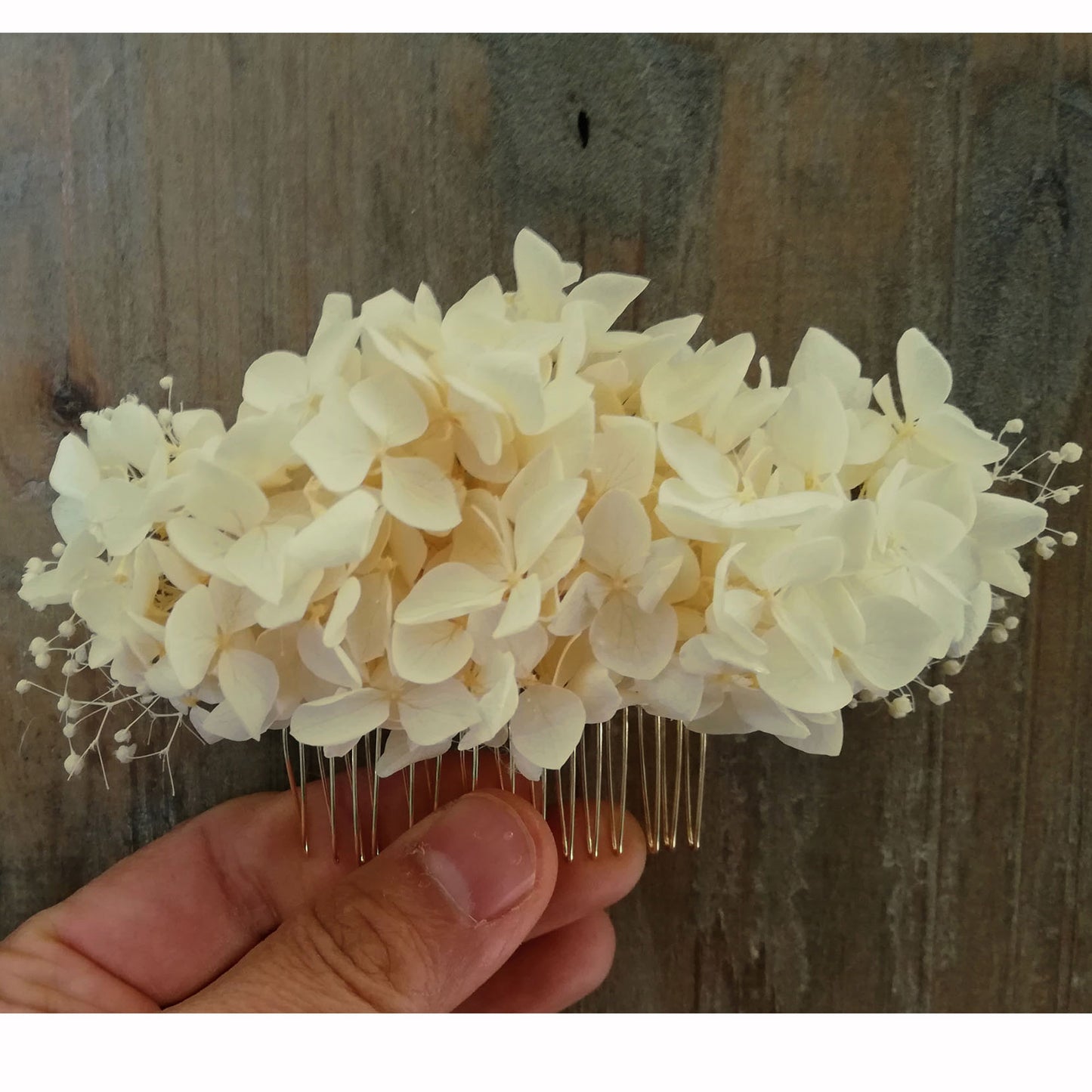 Peigne en fleurs naturelles