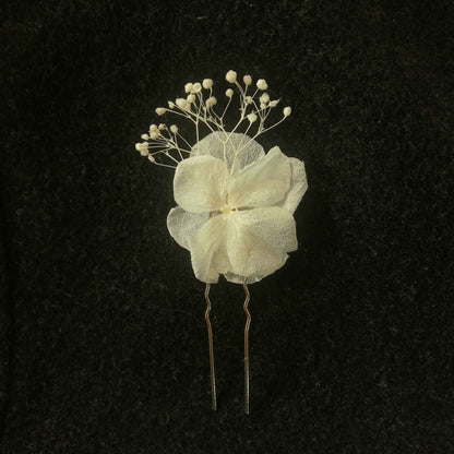 Epingle blanc à cheveux fleurs stabilisées