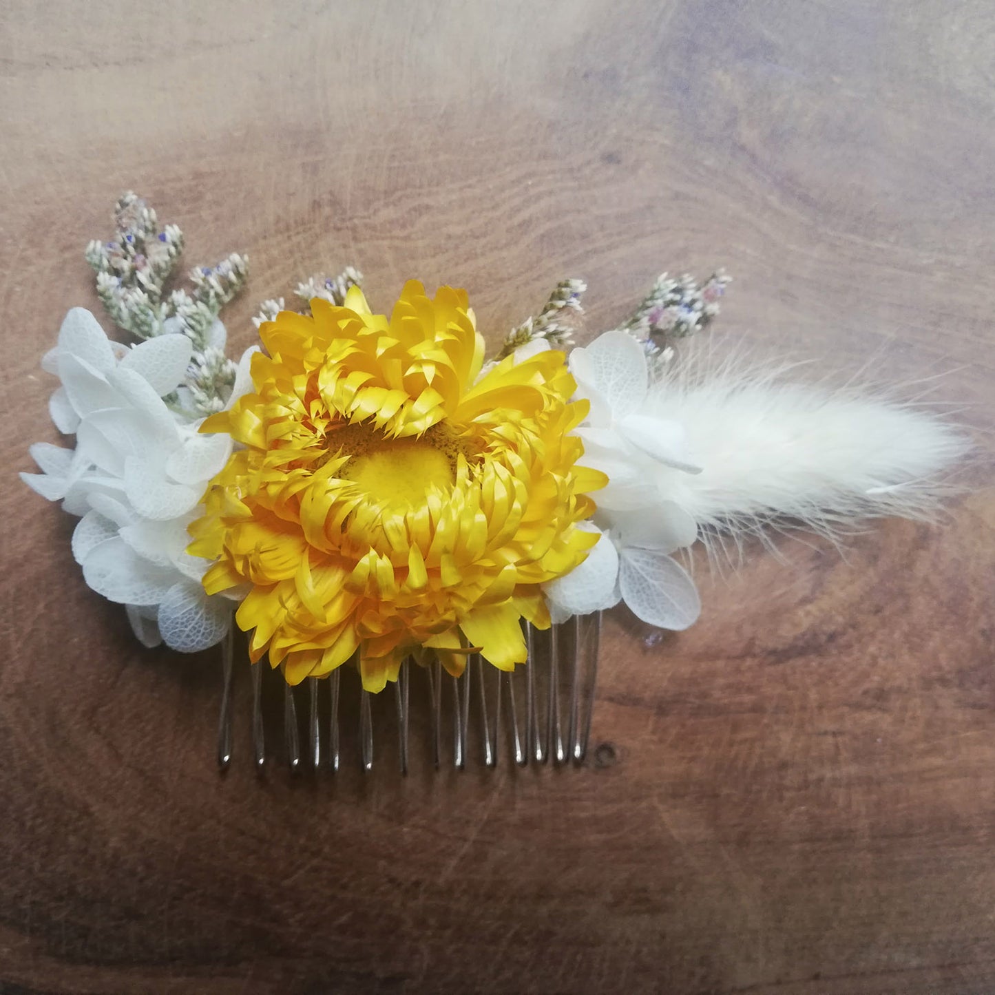 Peigne en fleur jaune