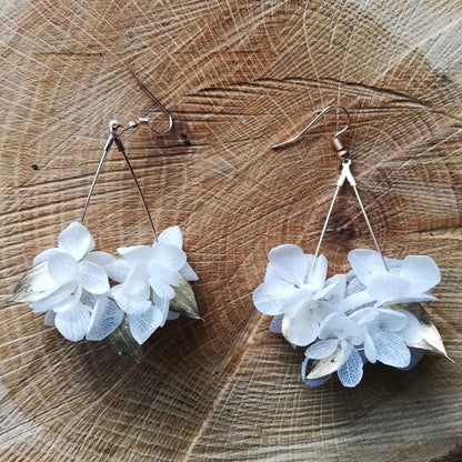 Boucle d'oreilles blanc en fleurs séchées