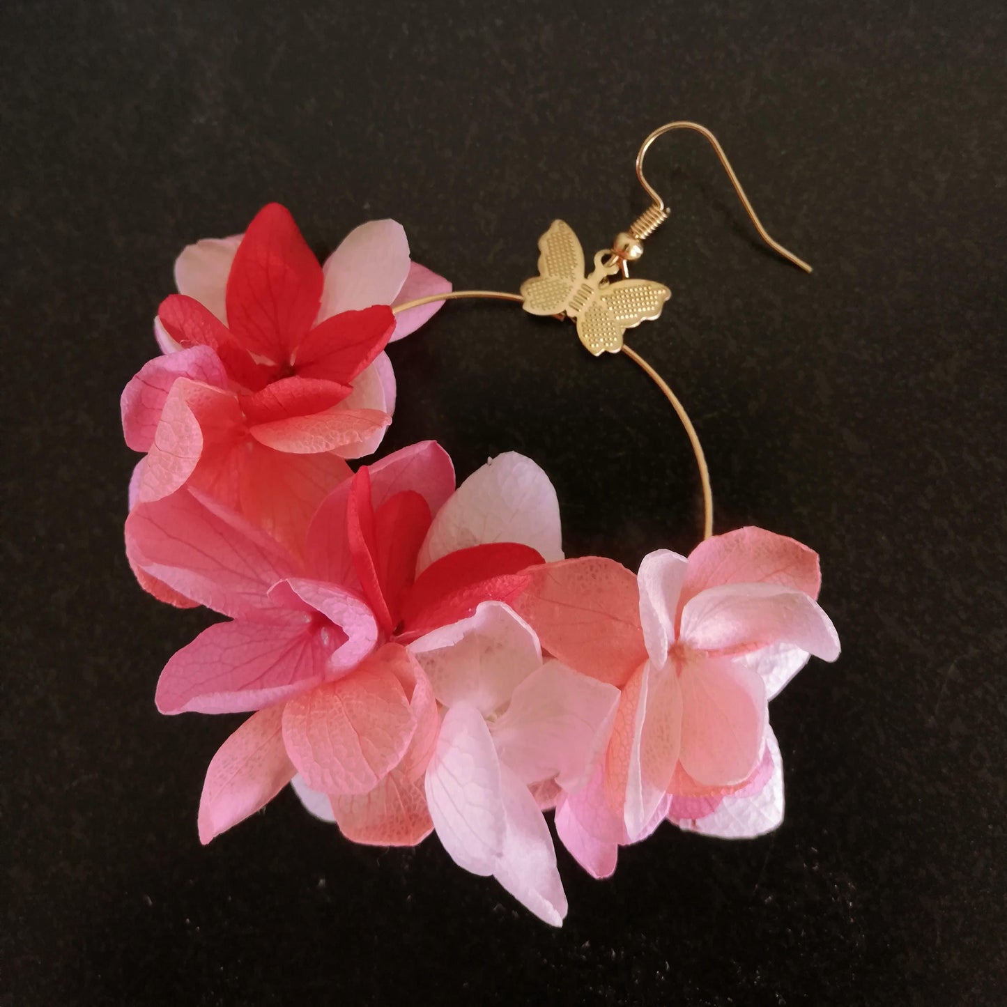 Boucle d'oreilles Rouge et rose fleurs stabilisées