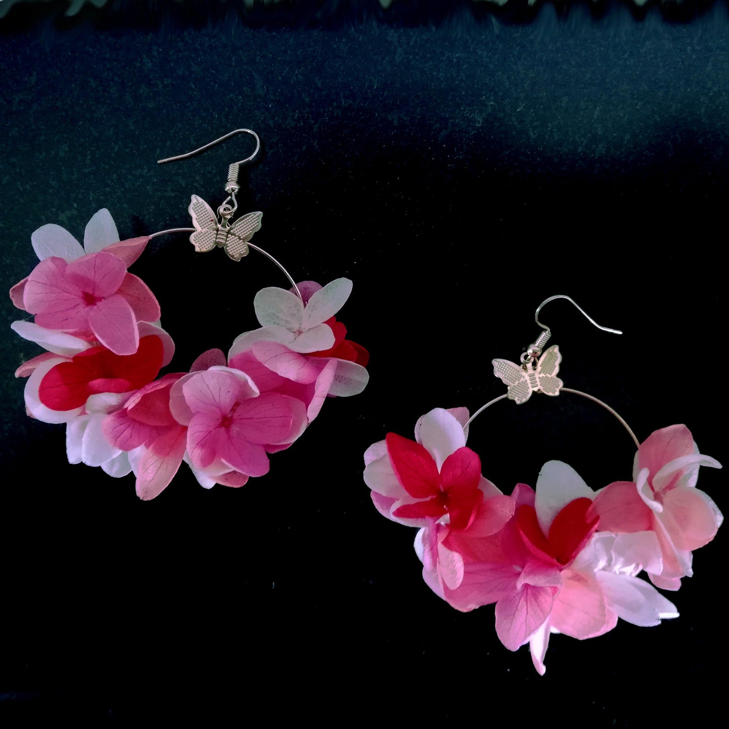 Boucle d'oreilles Rouge et rose fleurs stabilisées