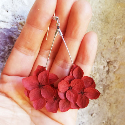 Boucle d'oreilles bordeaux en fleurs séchées