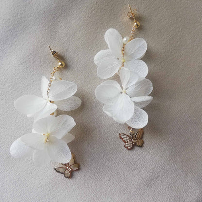 Boucles d'oreille en fleurs séchées blanc, boucle d'oreilles fleurs stabilisées
