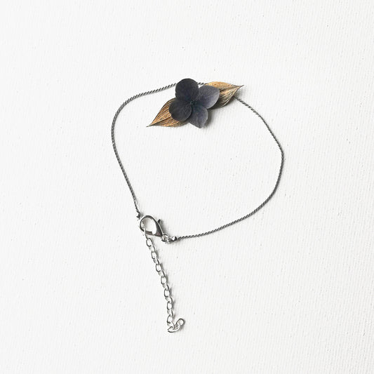 Bracelet en fleurs noir stabilisées