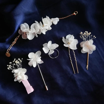 Bracelet de mariage en fleur stabilisées , bijoux en fleurs séchées