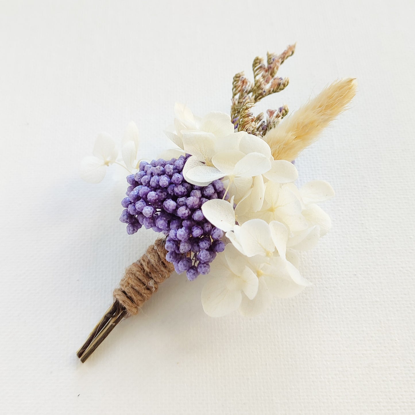 bijoux de mariage avec fleurs stabilisées et séchée