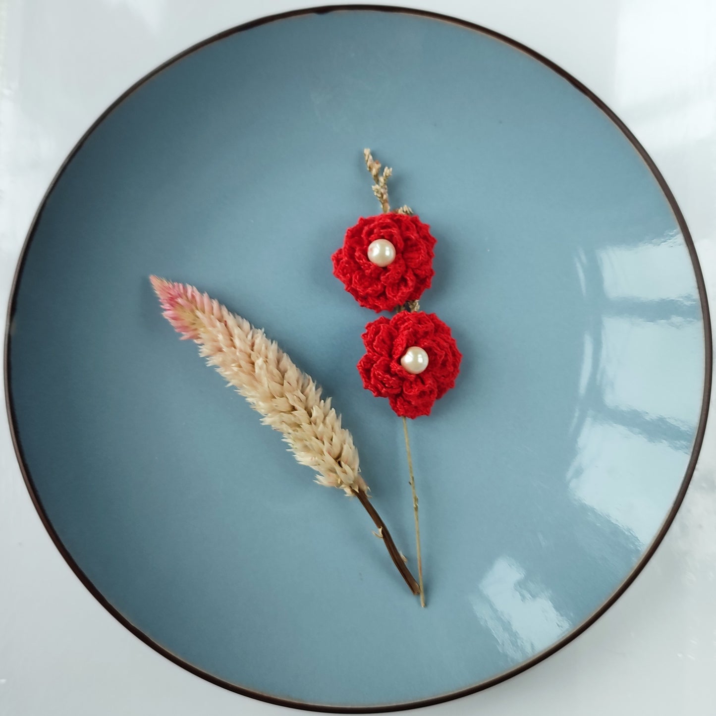 boucles d'oreilles  à clips de fleurs rouges