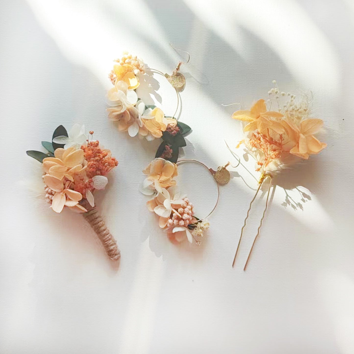 bijoux de marriage en fleurs  en fleurs stabilisées et séchées