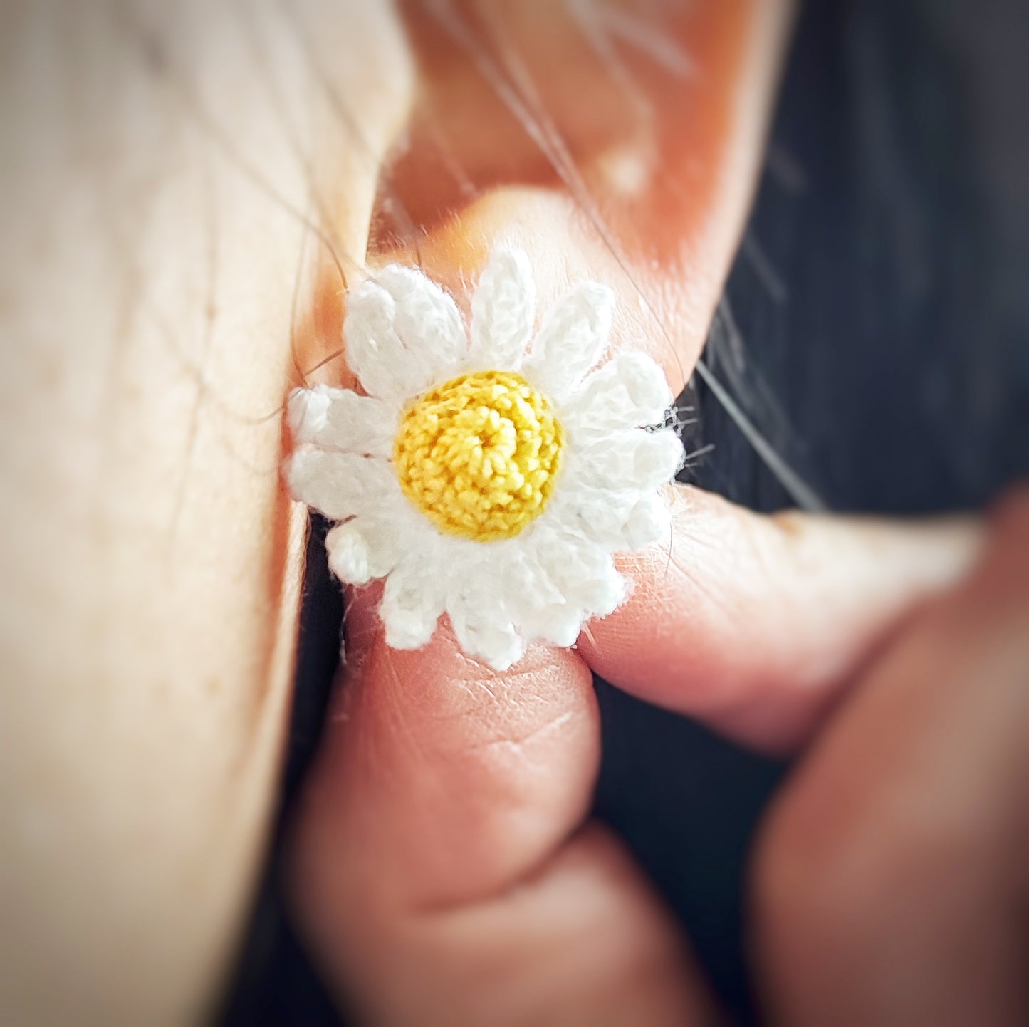 puces d'oreilles fleur au crochet