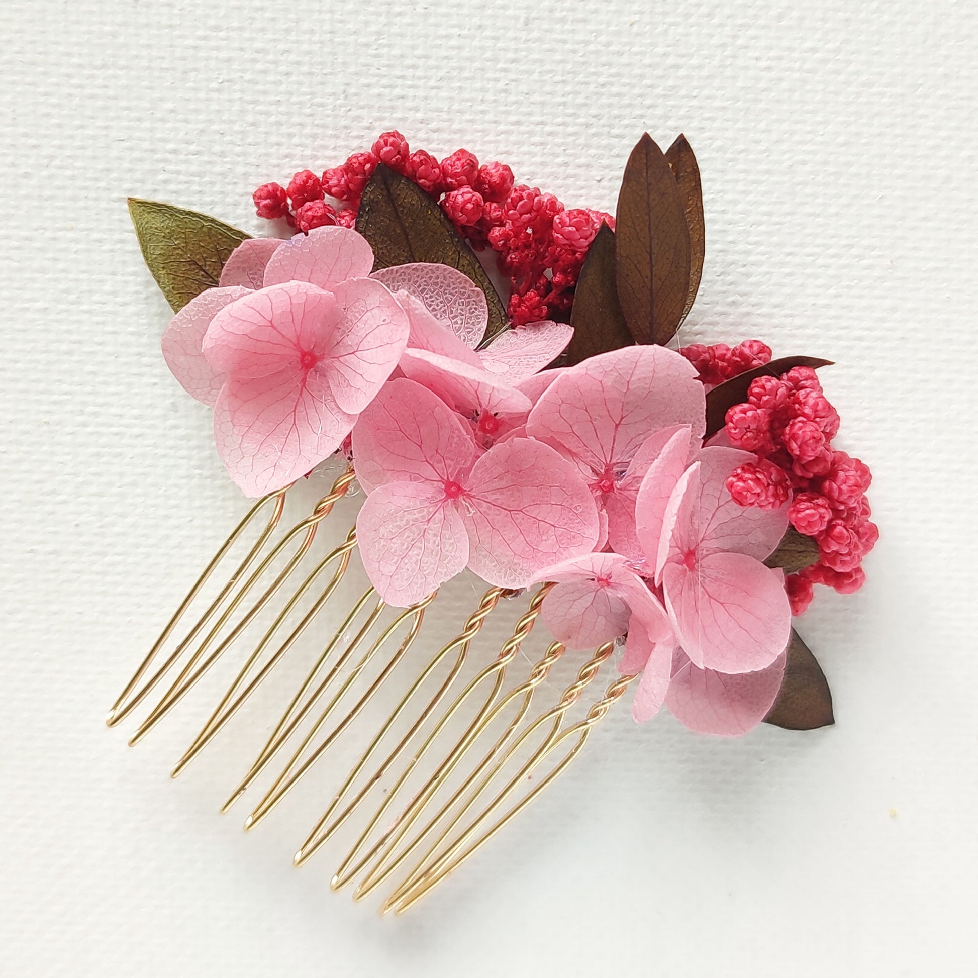 peigne de mariage en fleurs roses