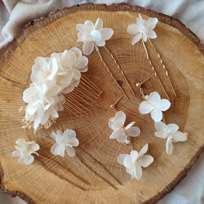 bijoux de mariage avec fleurs stabilisées et séchée
